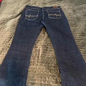 Levi’s Denizen dark denim modern boot cut jeans size 12 length - short.